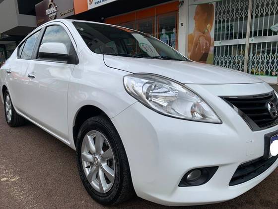 NISSAN VERSA 1.6 16V FLEX SL 4P MANUAL NISSAN VERSA 1.6 16V FLEX SL 4P MANUAL